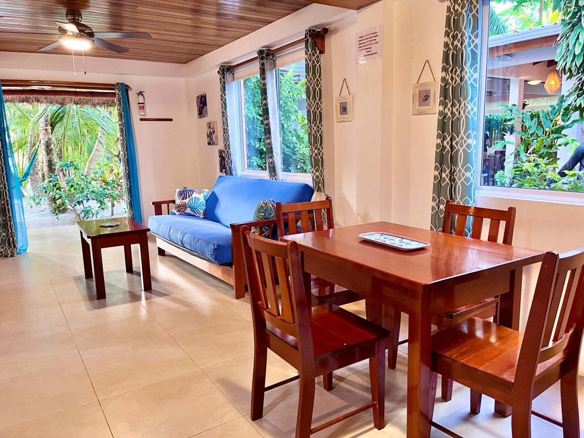 קיי קולקר Palmetto Garden Cottage מראה חיצוני תמונה